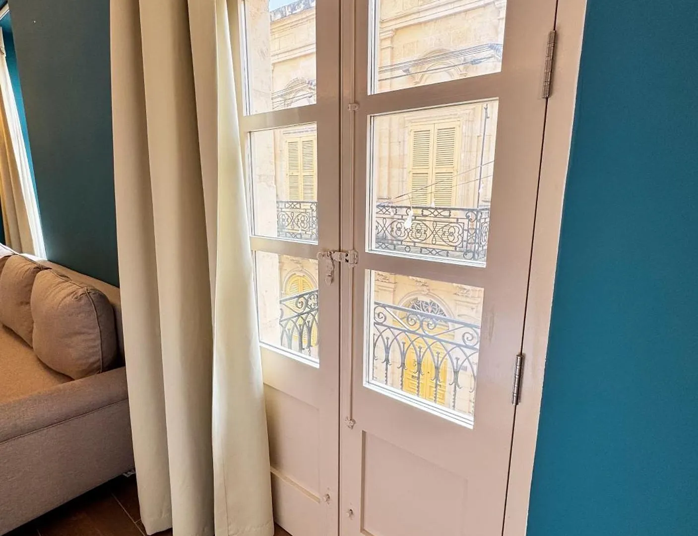 Pensjonat Mosta Stays By Zzzing
